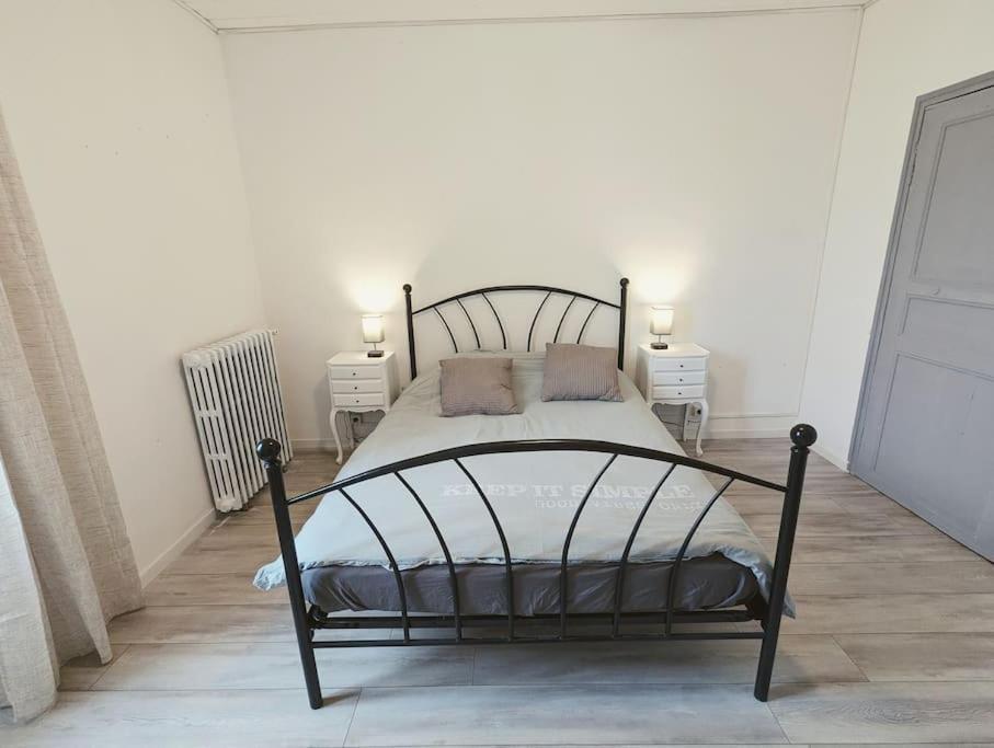 A 5Mn De La Reserve Africaine, Charmante Maison De Village Avec Patio シジャン エクステリア 写真