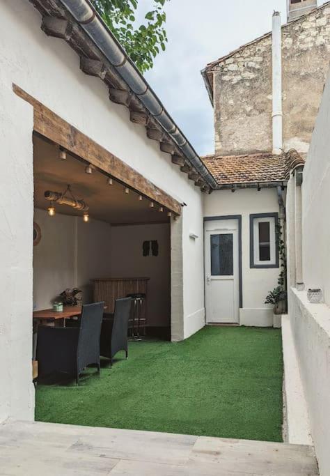 A 5Mn De La Reserve Africaine, Charmante Maison De Village Avec Patio シジャン エクステリア 写真